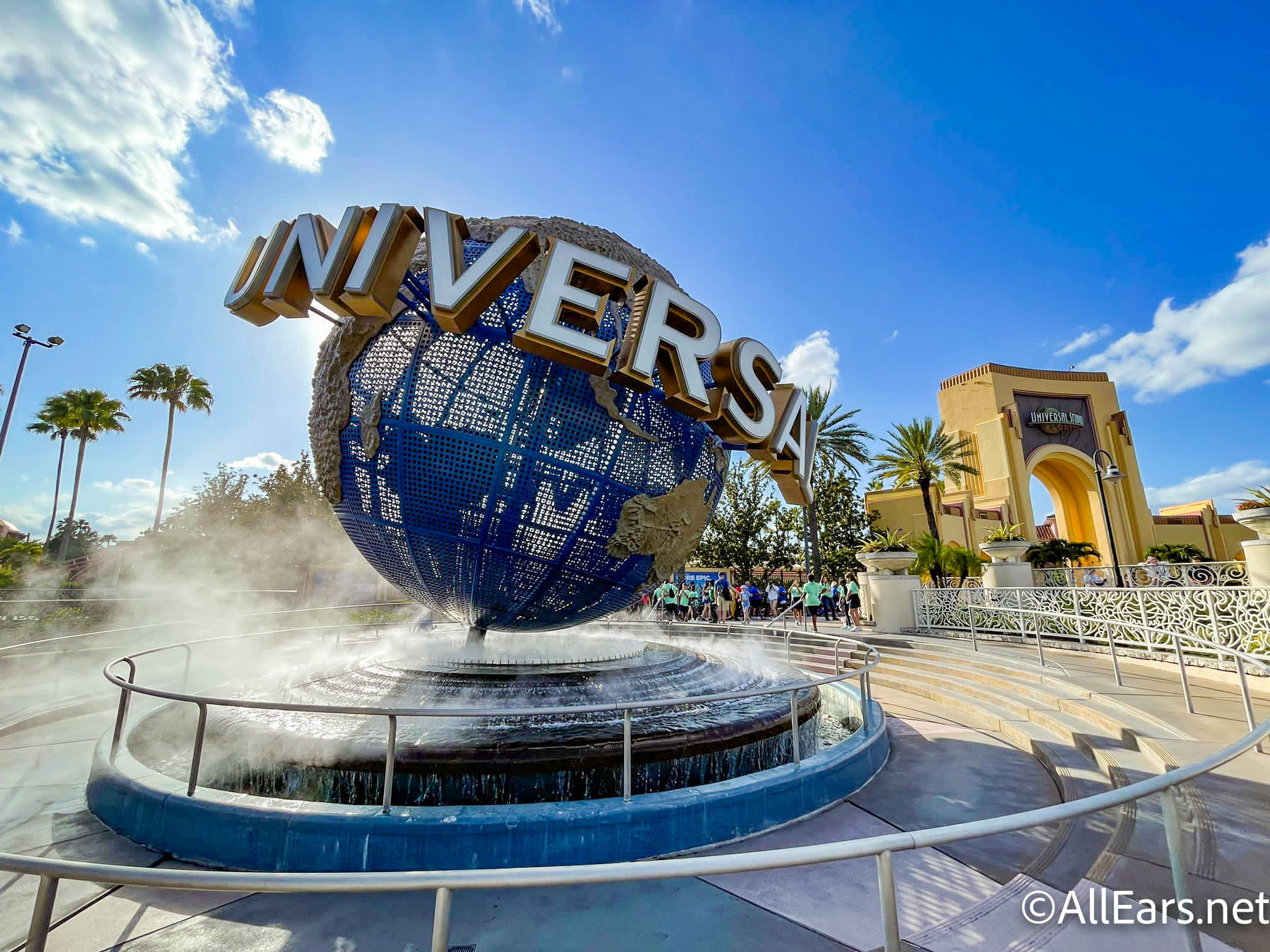 Universal Orlando globe